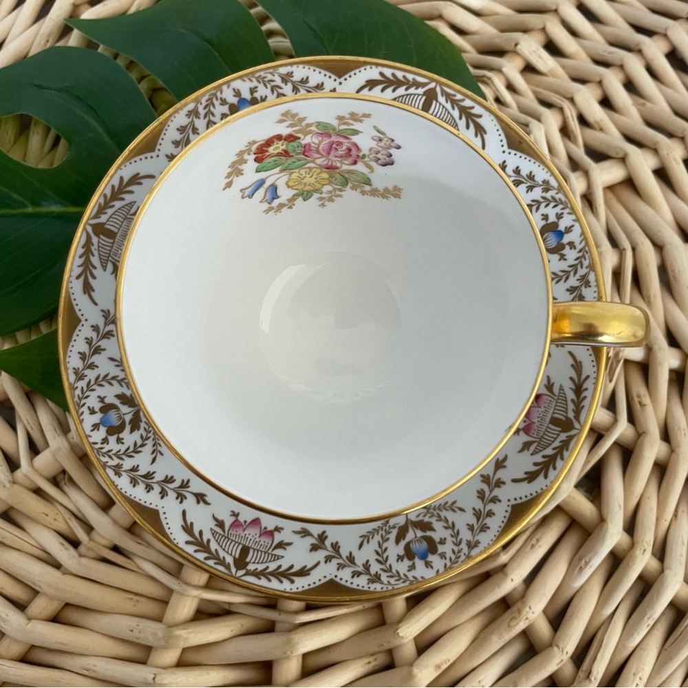 Spode “Regent” Vintage blue and gold hand painted floral teacup and saucer set - Picture 4 of 14